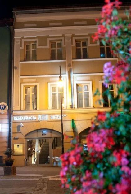 Chrzanów Hotel-Restauracja Platan מראה חיצוני תמונה