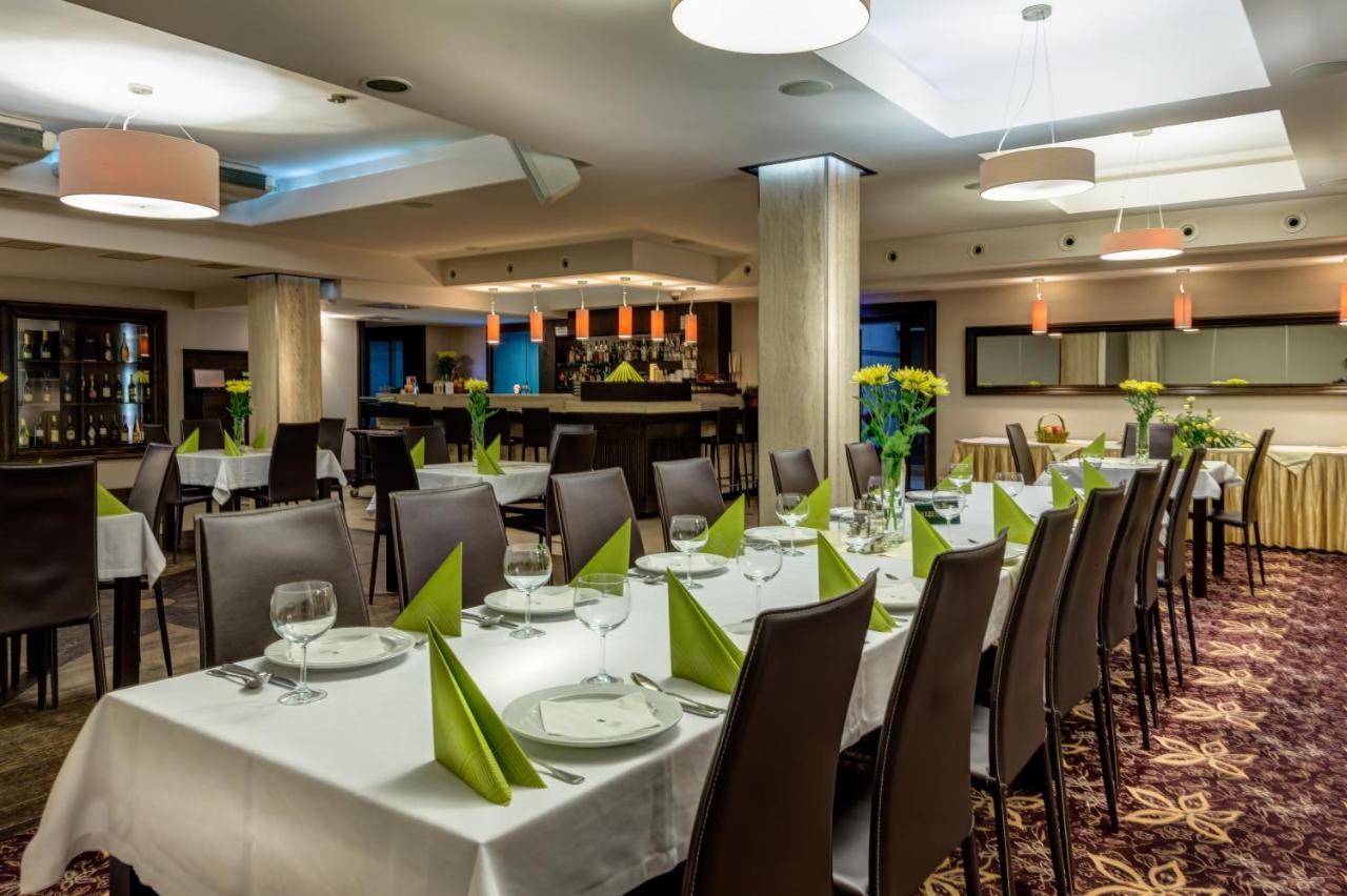 Chrzanów Hotel-Restauracja Platan מראה חיצוני תמונה