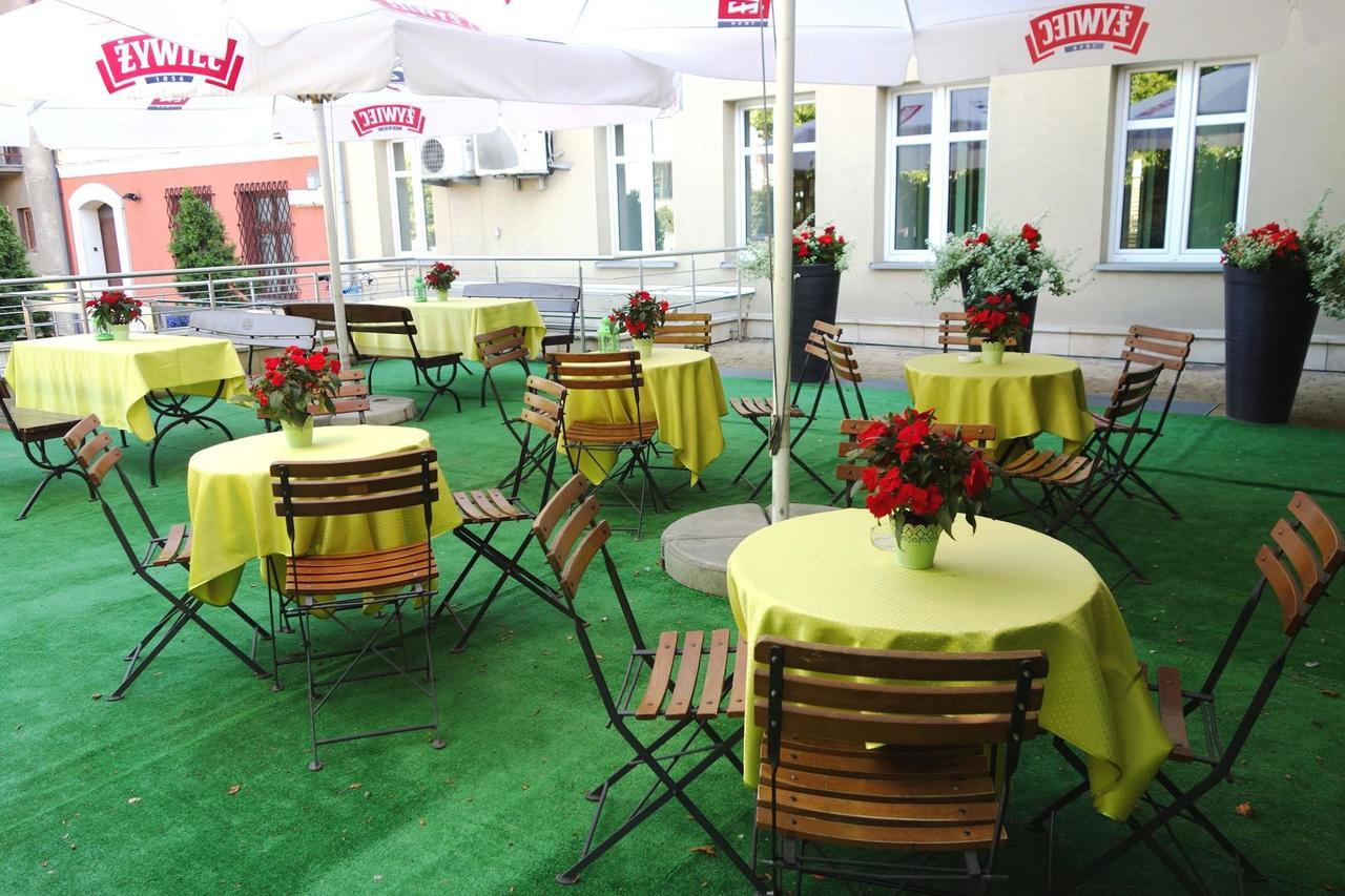 Chrzanów Hotel-Restauracja Platan מראה חיצוני תמונה