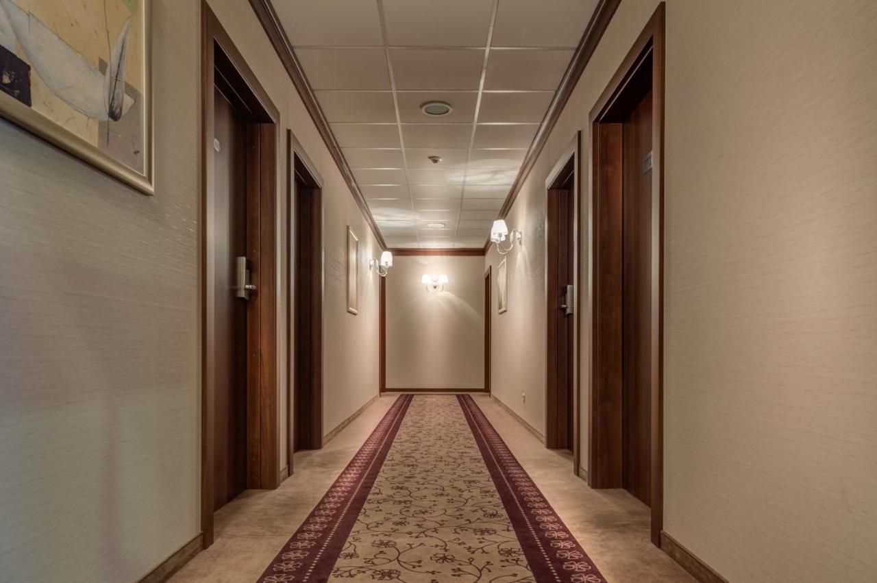 Chrzanów Hotel-Restauracja Platan מראה חיצוני תמונה